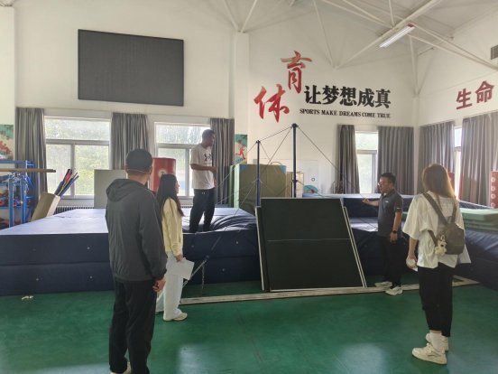图三